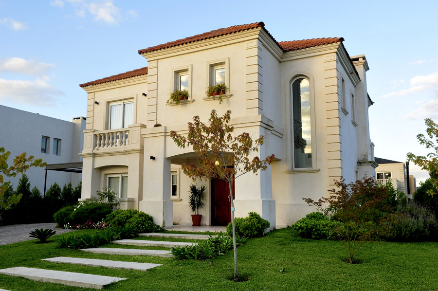 Francés Urbano Marinas 230 Exterior