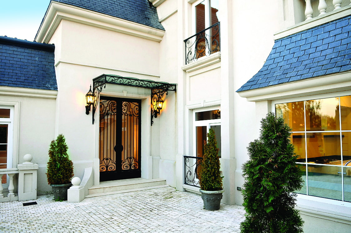 Francés Urbano Marinas 230 Exterior