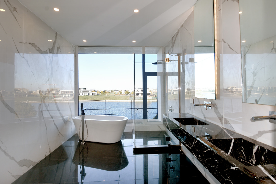 Francés Urbano Marinas 230 Exterior