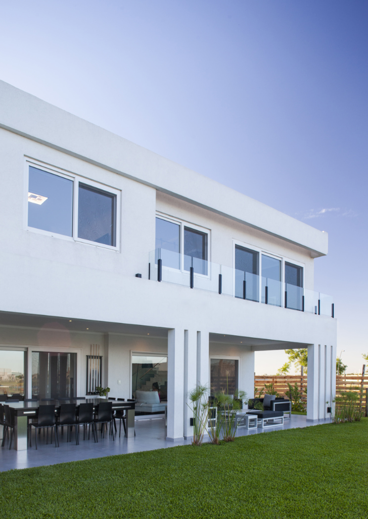 Francés Urbano Marinas 230 Exterior