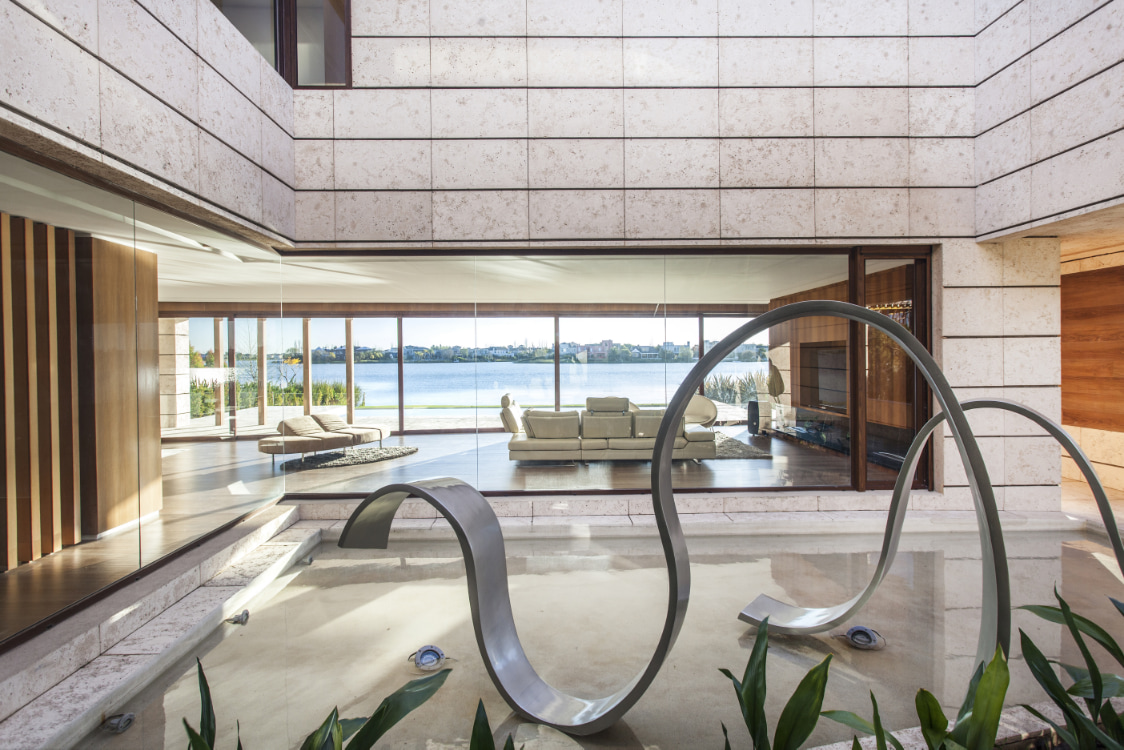 Francés Urbano Marinas 230 Exterior