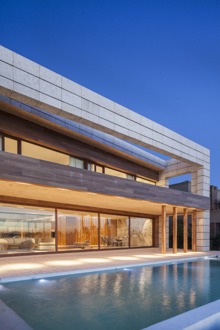 Francés Urbano Marinas 230 Exterior