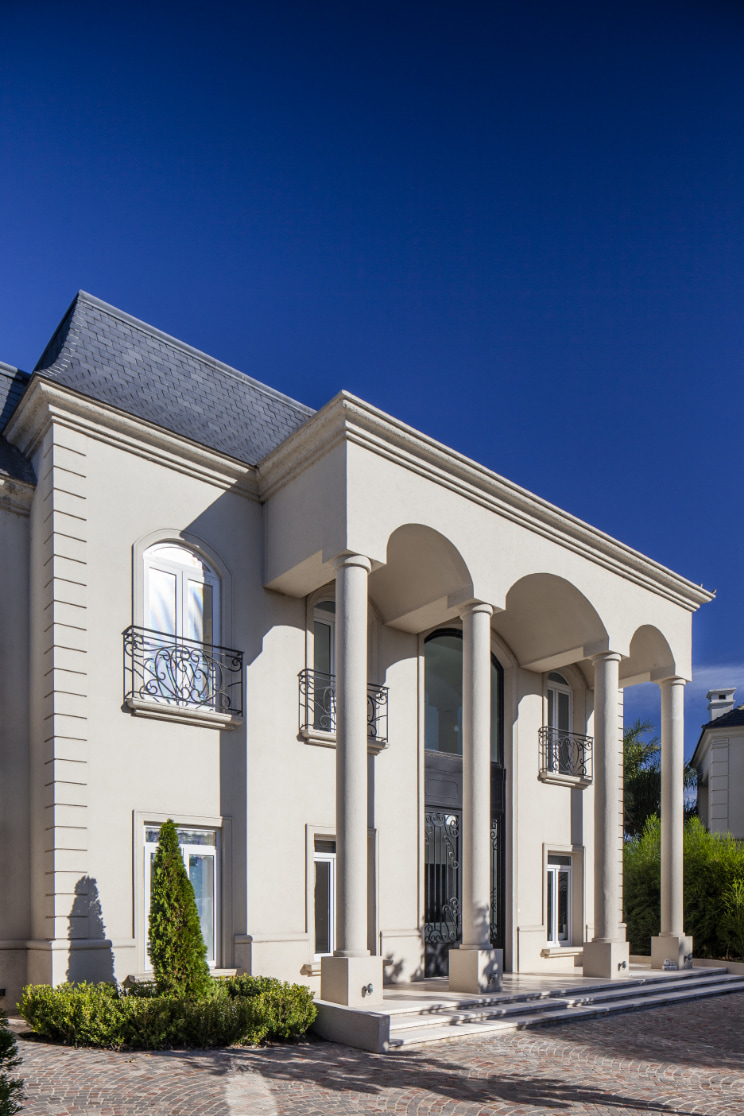 Francés Urbano Marinas 230 Exterior