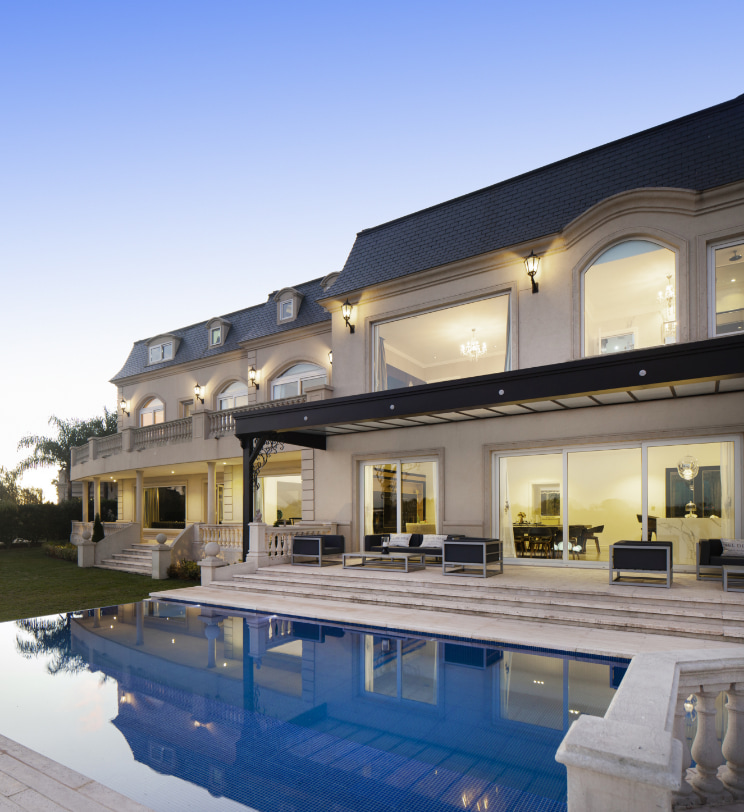 Francés Urbano Marinas 230 Exterior
